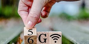 A symbolic image shows that the 5G mobile communications standard will be replaced by the 6G standard in the future.