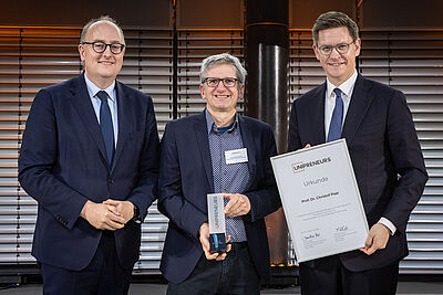 Christof Paar mit Preis