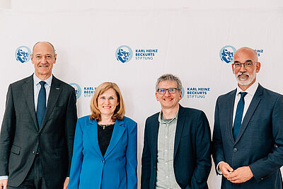 Gruppenbild Preisübergabe Beckurts Preis Christof Paar