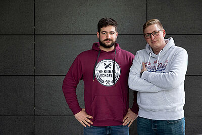 Die Gründer der AWARE7 GmbH Matteo Große-Kampmann (links) und Chris Wojzechowski