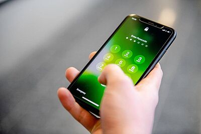Wie sicher vier- und sechsstellige Handy-PINs sind. Juni 2020